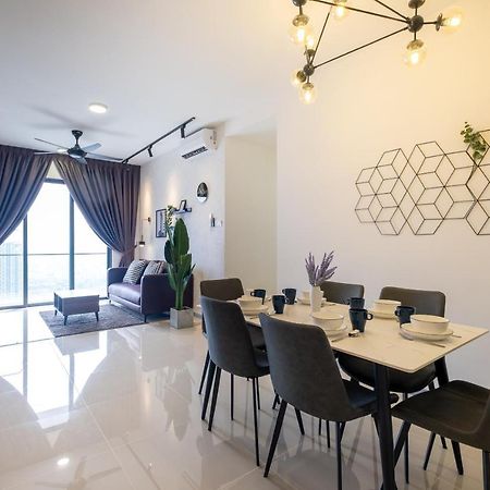 Contemporary United Point 6 Pax 现代风格 Desa Park & Mont Kiara Apartment กัวลาลัมเปอร์ ภายนอก รูปภาพ