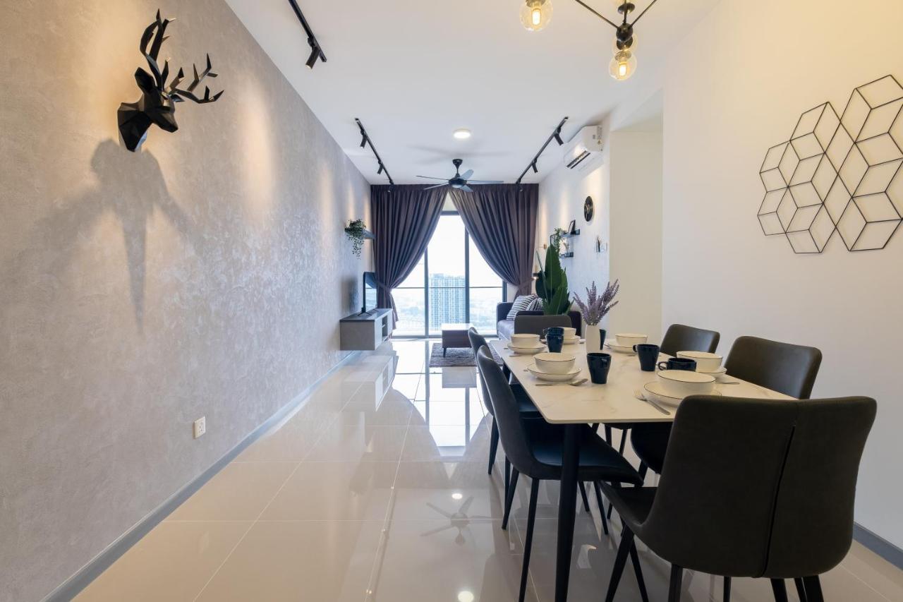 Contemporary United Point 6 Pax 现代风格 Desa Park & Mont Kiara Apartment กัวลาลัมเปอร์ ภายนอก รูปภาพ